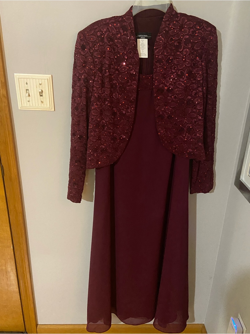 R&M Richards Petite Burgundy Sequin Lace 2 Piece Formal Dress 12P